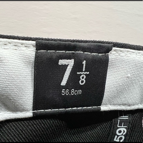 New Era, 59Fifty Fitted Hat, Brooklyn Nets, Black, White & Pink - Picture 7 of 9